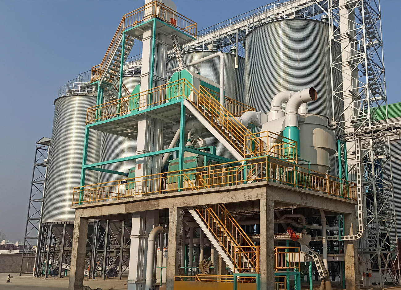 Hubei DaZiRan Rice Industry Co. Ltd. 400T/D complete rice milling project